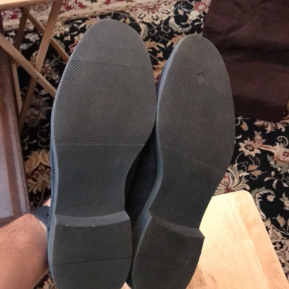 Men’s Calvin Klein Gray Suede Casual Dress Shoes Sz 10.5 US - Moderately Used - Picture 6 of 12